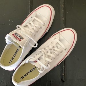 New low top white converse size 11.5 Men’s.